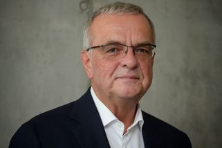 Alena Schillerová představila rozpočtový deficit. ‚Ve skutečnosti je o 40 miliard nižší,‘ říká Kalousek